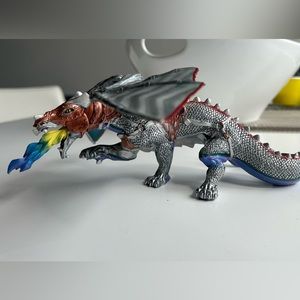 Bundle of 2 Papo Fantasy world  action dragons figurines